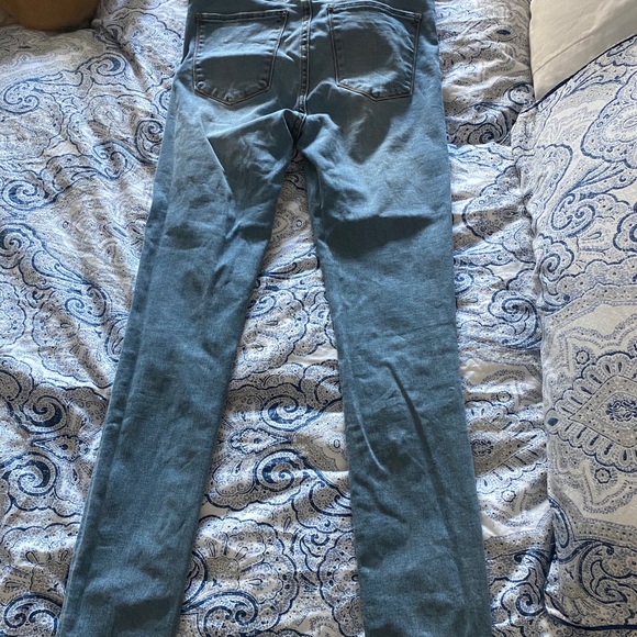 Abercrombie and Fitch high rise skinny jeans - Picture 4 of 5